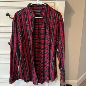 Roundtree & Yorke Red and Black Plaid Shirt